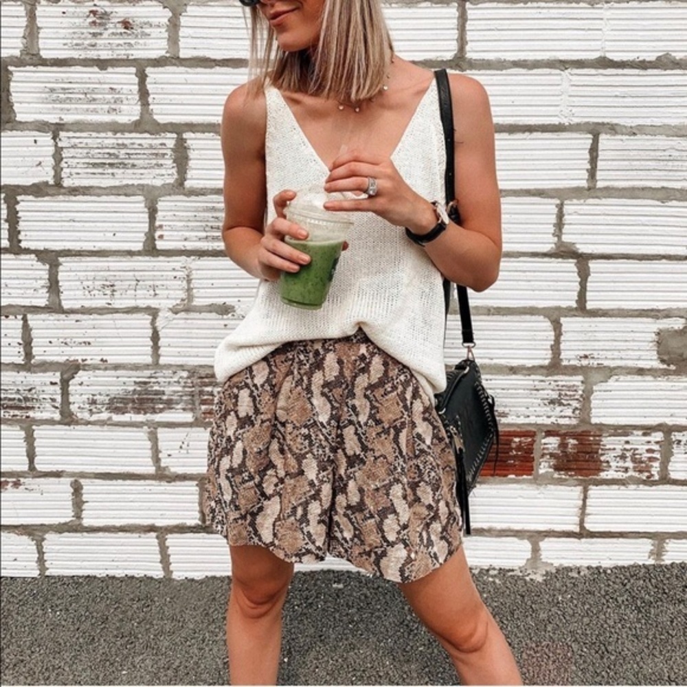 H&M High Waisted Pleated Snakeskin Shorts